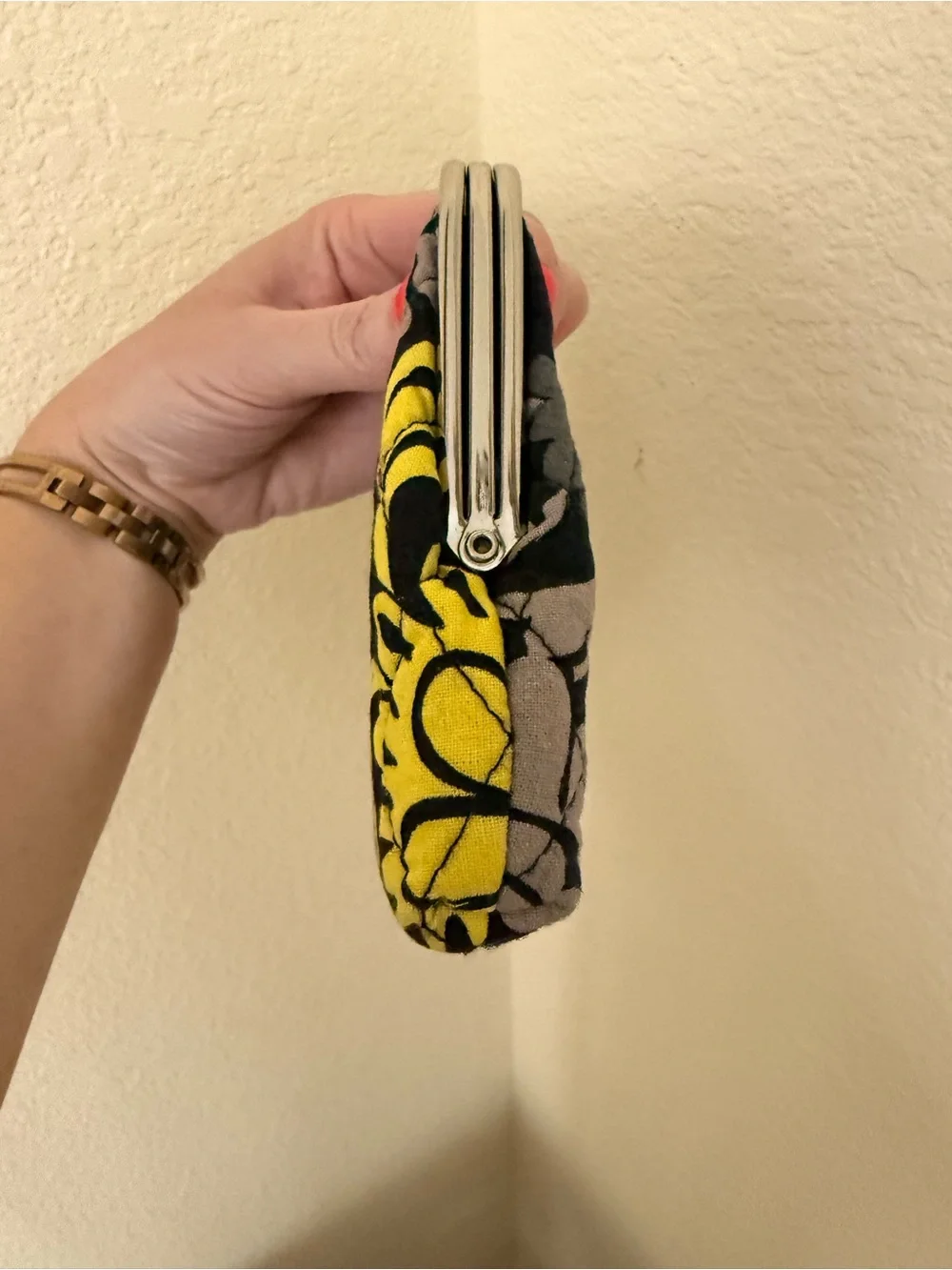 Vera Bradley Retired Baroque Kiss Lock Wallet | Like New | Care Card Included